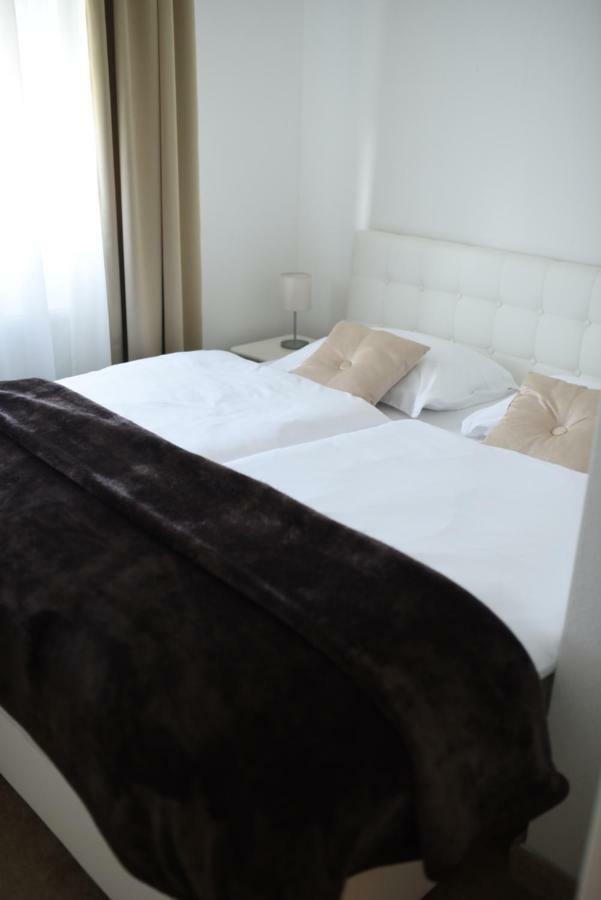 Apartman 利夫诺 外观 照片